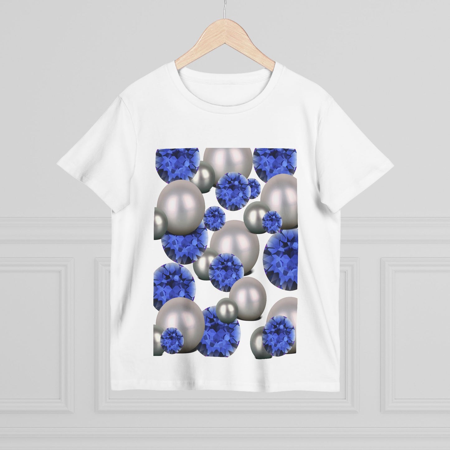 Chic Women's Graphic Tee, Stylish Casual Top, Gift for Her, Everyday Wear, Shine and Bright Forever Design, Trendy Fashion Statement