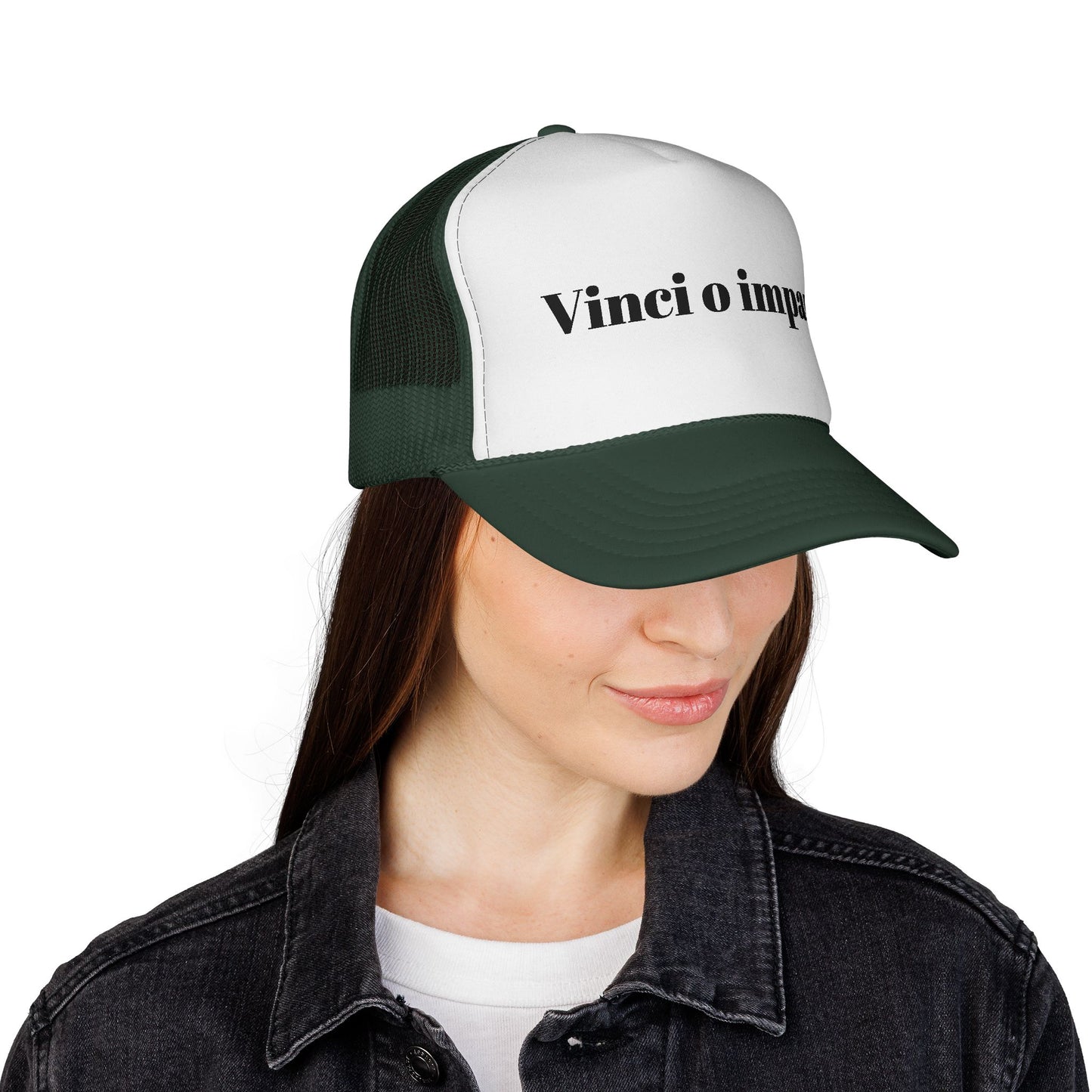 Trucker Cap with Italian Text "Vinci o impara"