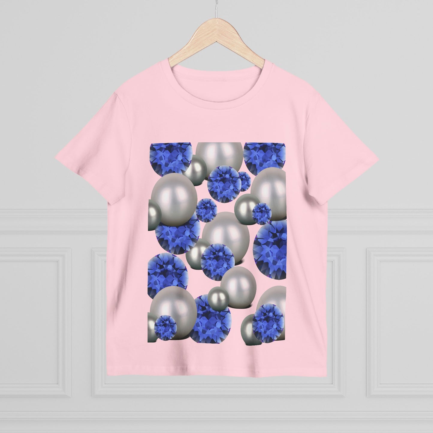 Chic Women's Graphic Tee, Stylish Casual Top, Gift for Her, Everyday Wear, Shine and Bright Forever Design, Trendy Fashion Statement