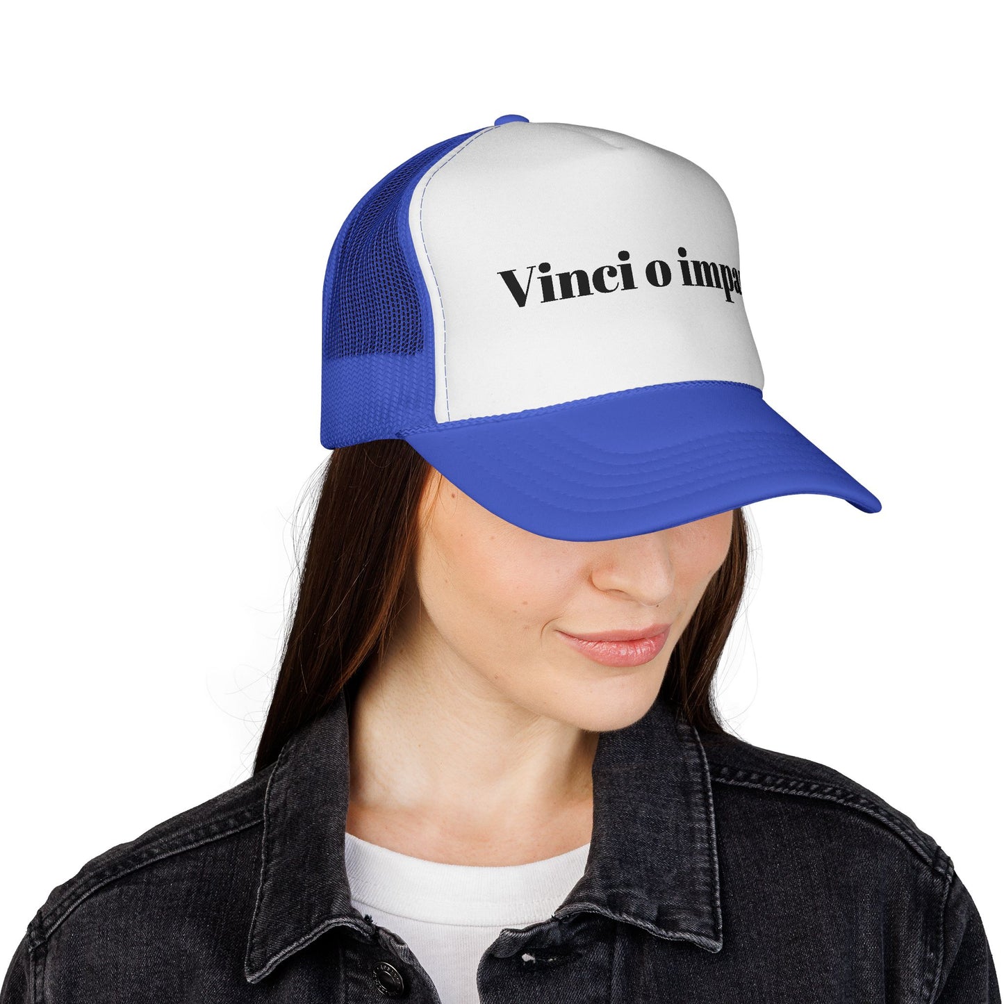 Trucker Cap with Italian Text "Vinci o impara"